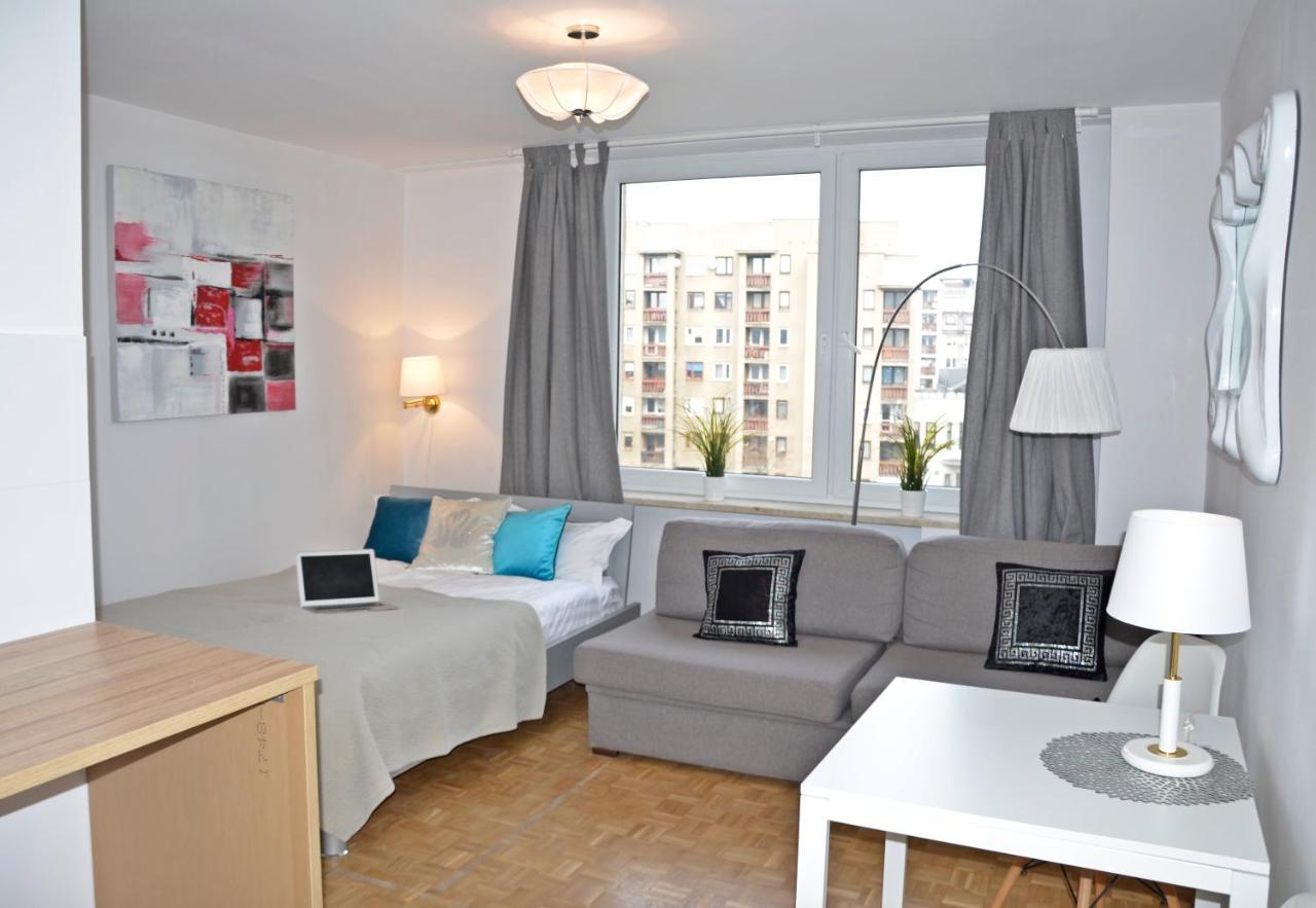 V Ajax Metro Stadion Narodowy Appartement *